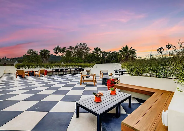 Casa De La Vina - Boutique Apartments In Downtown Santa Barbara